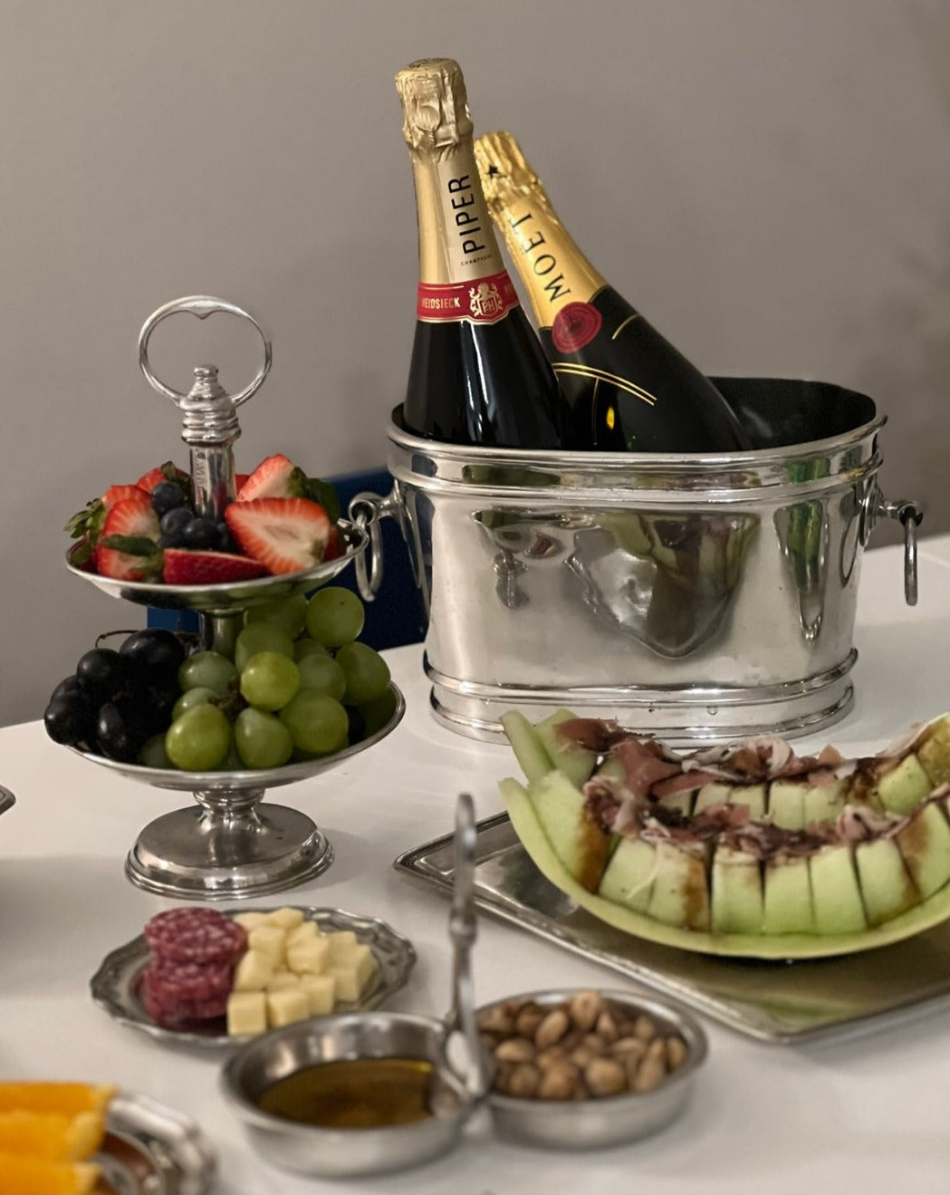 Dolce Dessert Stand (2-tier)