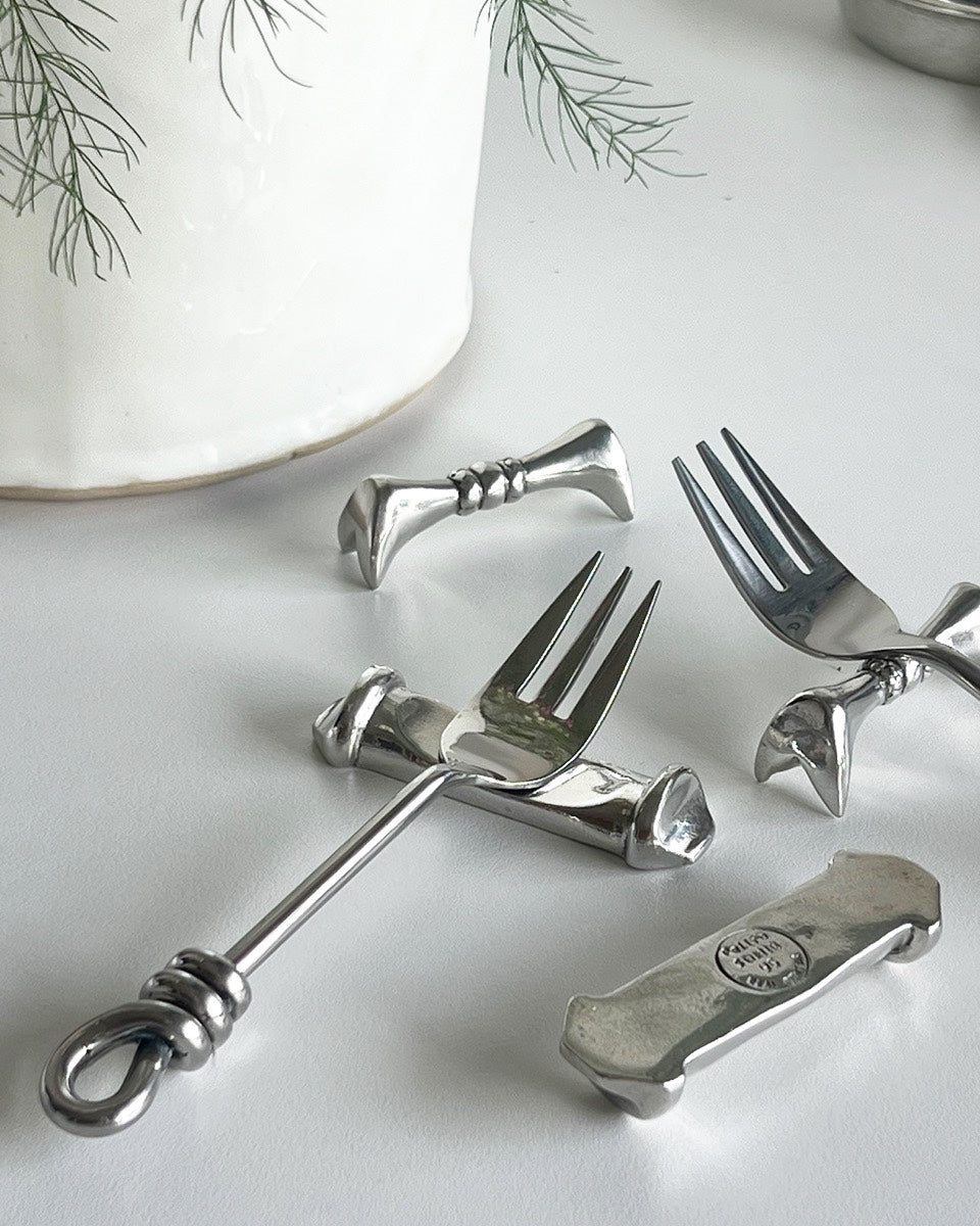Hammer / Ribbon Rester