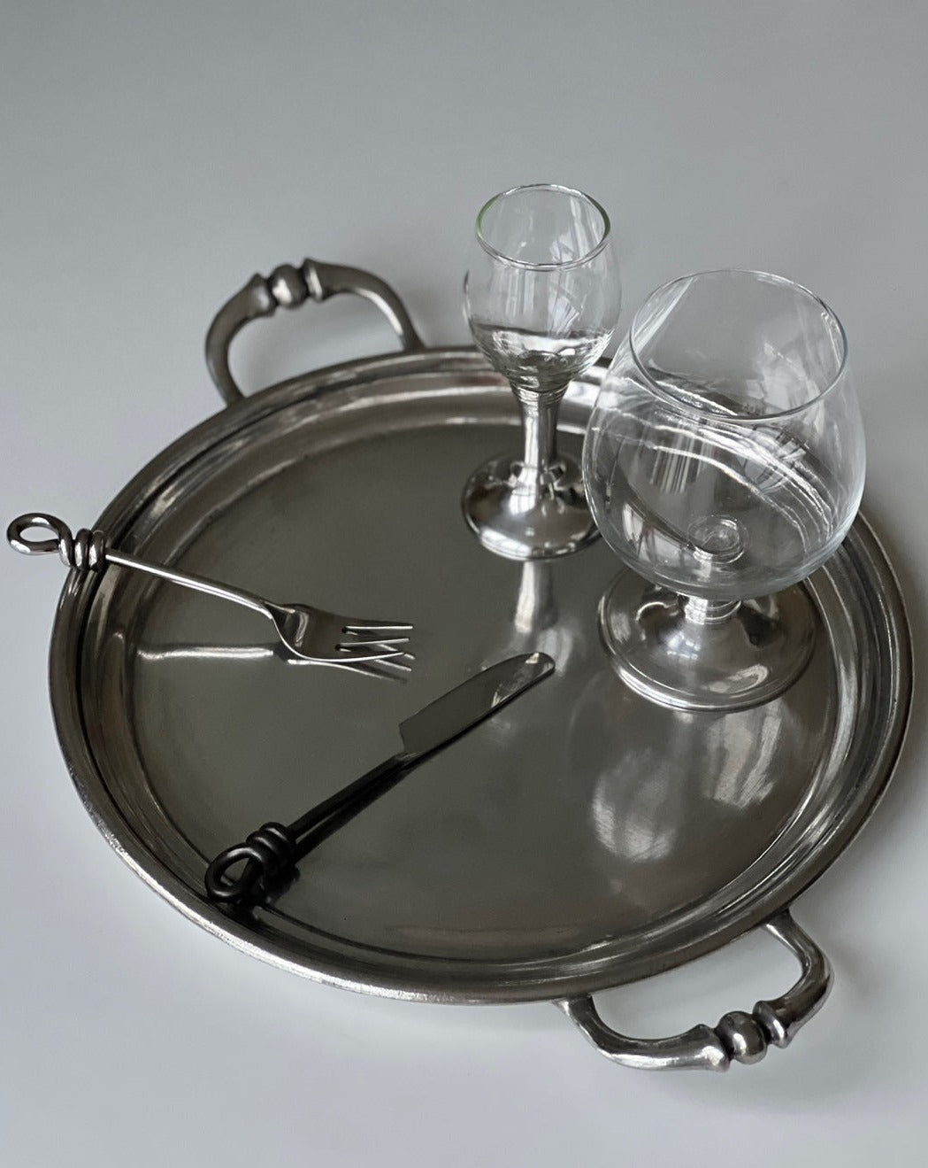 Round Handle Tray